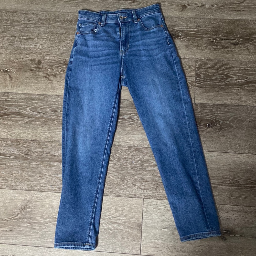 american eagle mom jeans